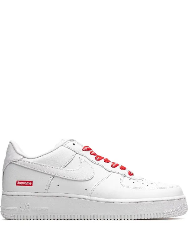Nike Suprême
