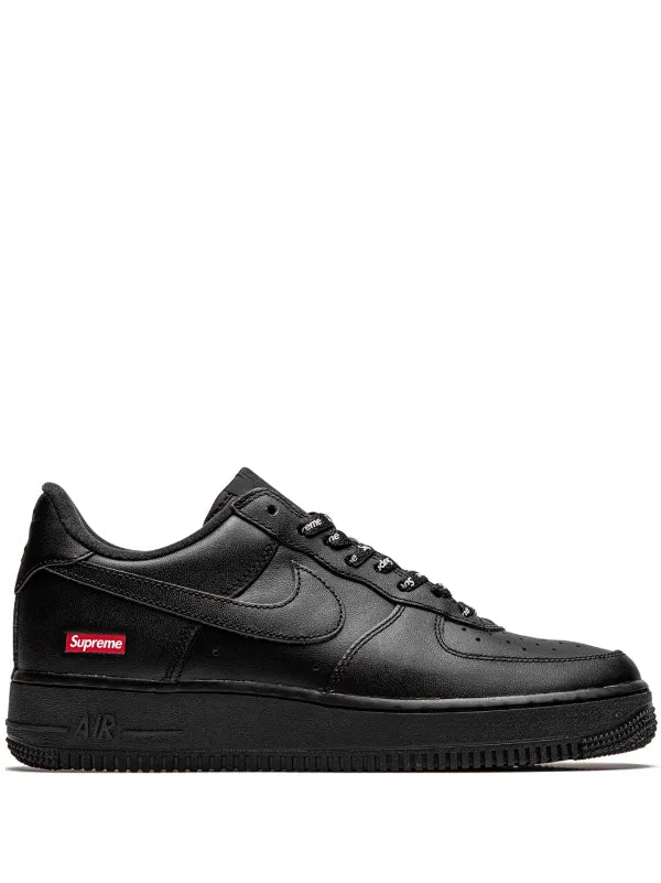Nike Suprême